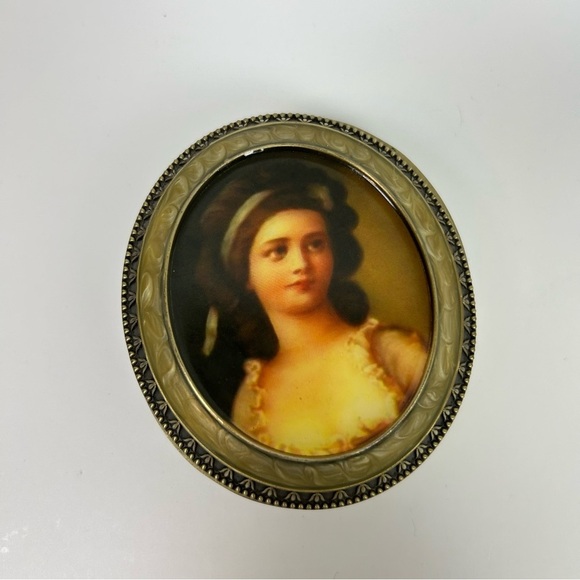 FSG Victorian Lady Enameld Trinket Box handmade - Picture 1 of 12